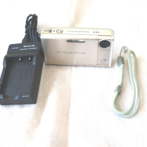 Fotocamera digitale compatta