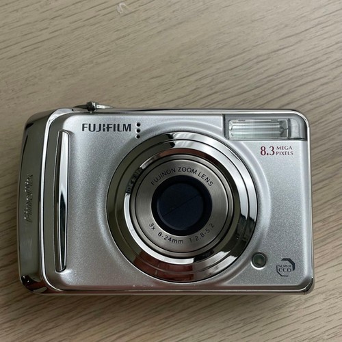 Fotocamera digitale compatta