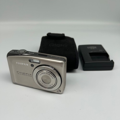 Fotocamera digitale compatta