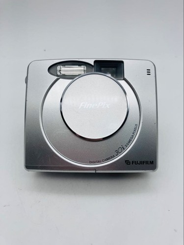 Fotocamera digitale compatta